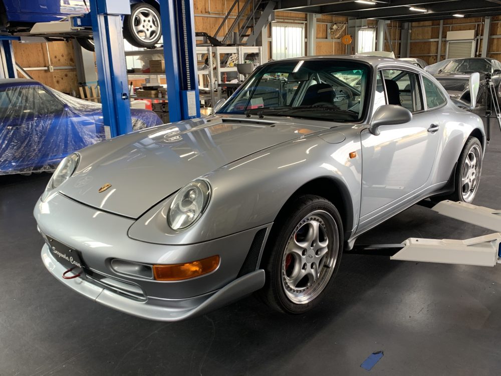 ☆エンジン取り外し993クラブスポーツ☆