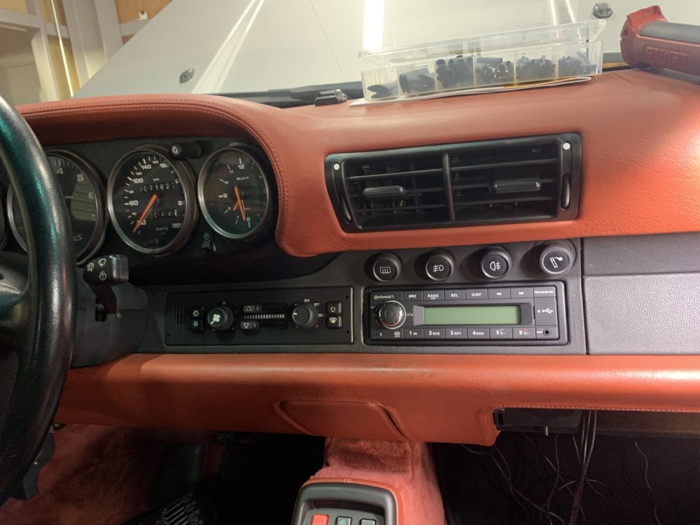 continental製 オーディオ取り付け